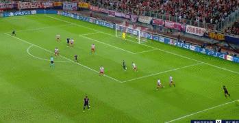 莱万5场世界纪录,莱万一战打破两项世界纪录