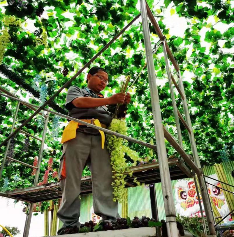 抗高温坚守岗位,抗高温斗酷暑奋斗一线