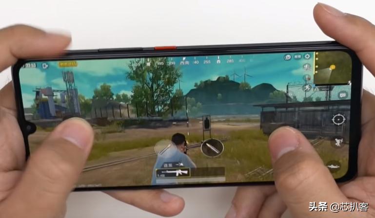 iqoo有物理外挂吗,iqoo全套游戏外设实测