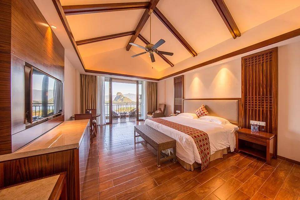 清远宝晶宫天鹅湖温泉酒店,清远顶级豪华酒店