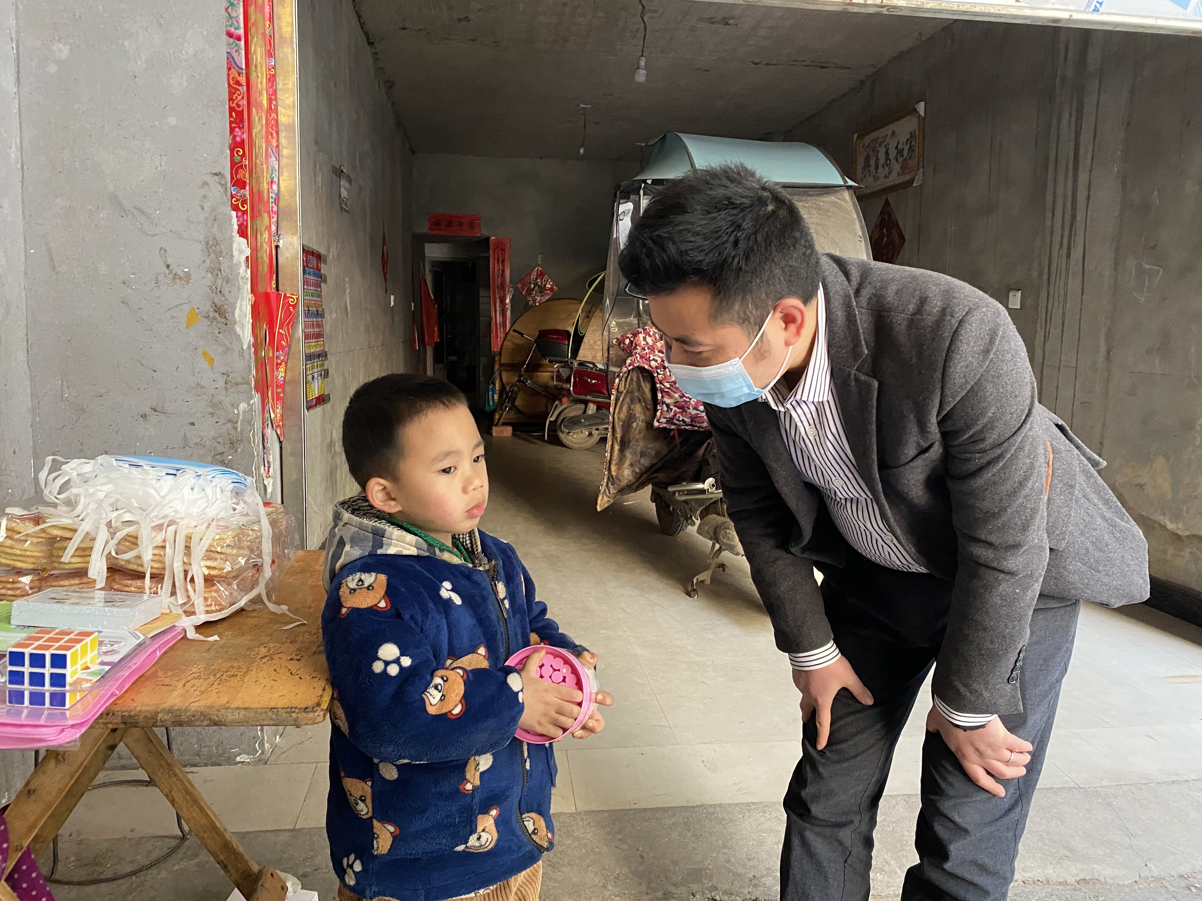 暖冬关爱留守儿童活动,走进校园关爱留守儿童活动