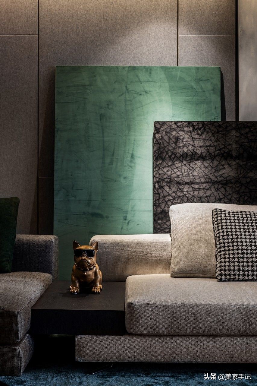 高级黑白灰风格小户型,三室一厅黑白灰装修效果中户