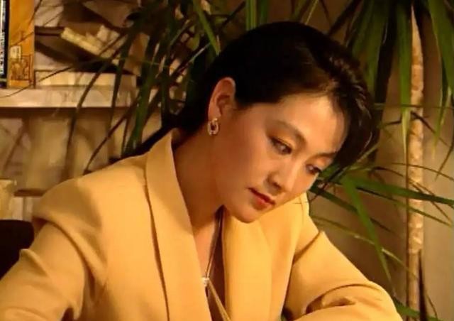 20位国外女星今昔对比,80年代最漂亮的10位女星