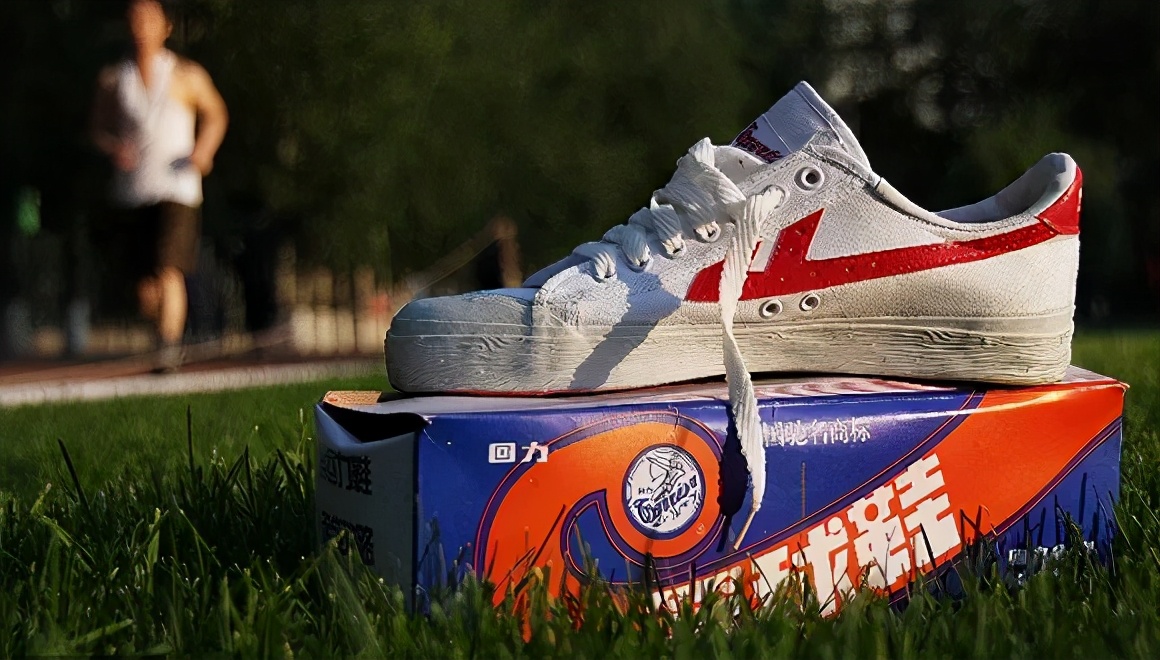 爱国情怀,竟然成为回力抄袭的最后遮羞布?