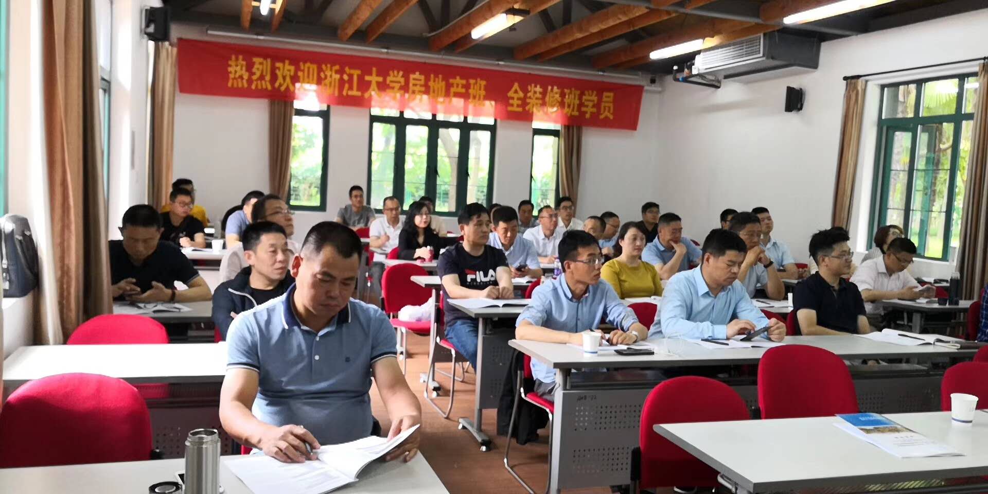 滕玲玲个人简历,滕玲玲视频