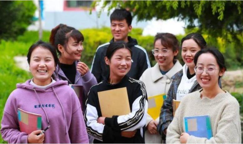 初中考定向师范生难度大吗,中考定向师范生是正规编制吗