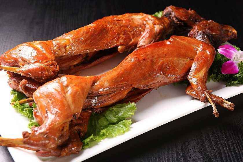为什么兔肉不上宴席,为什么兔肉不好吃呀