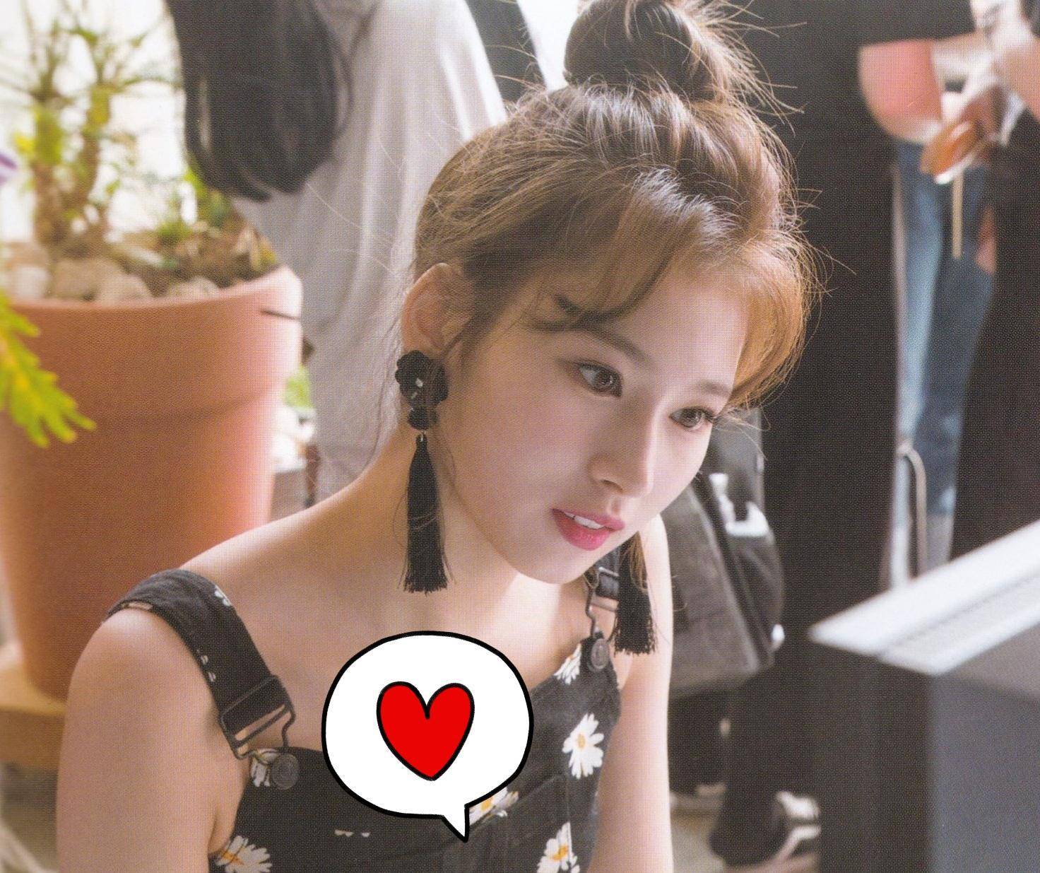 平成时代sana,韩国人评价twicesana