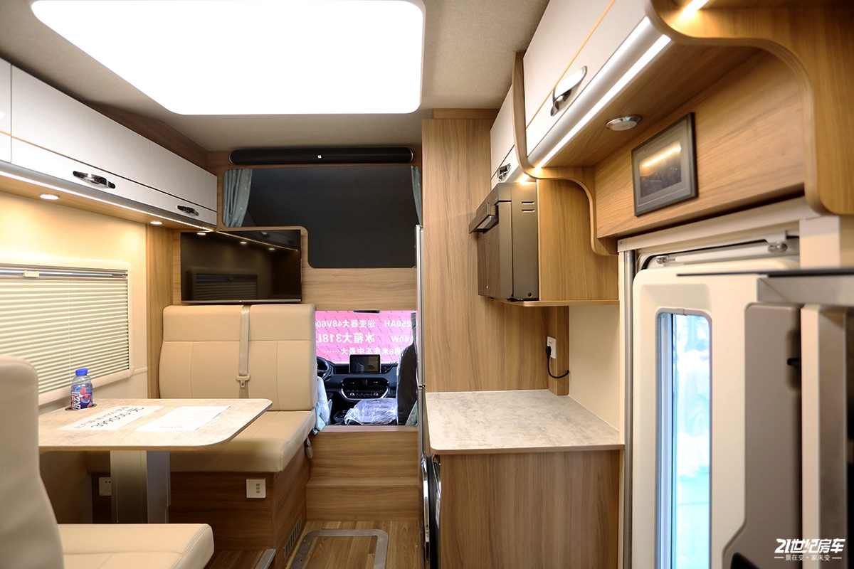 平头轻卡c型房车跃进,详解上汽跃进H500轻卡房车