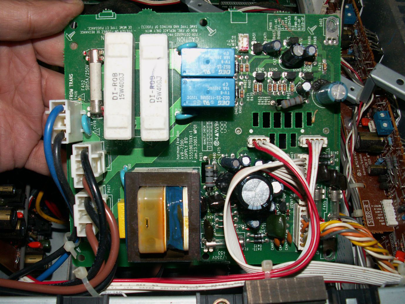 维修一台60多斤的高端影音环绕功放