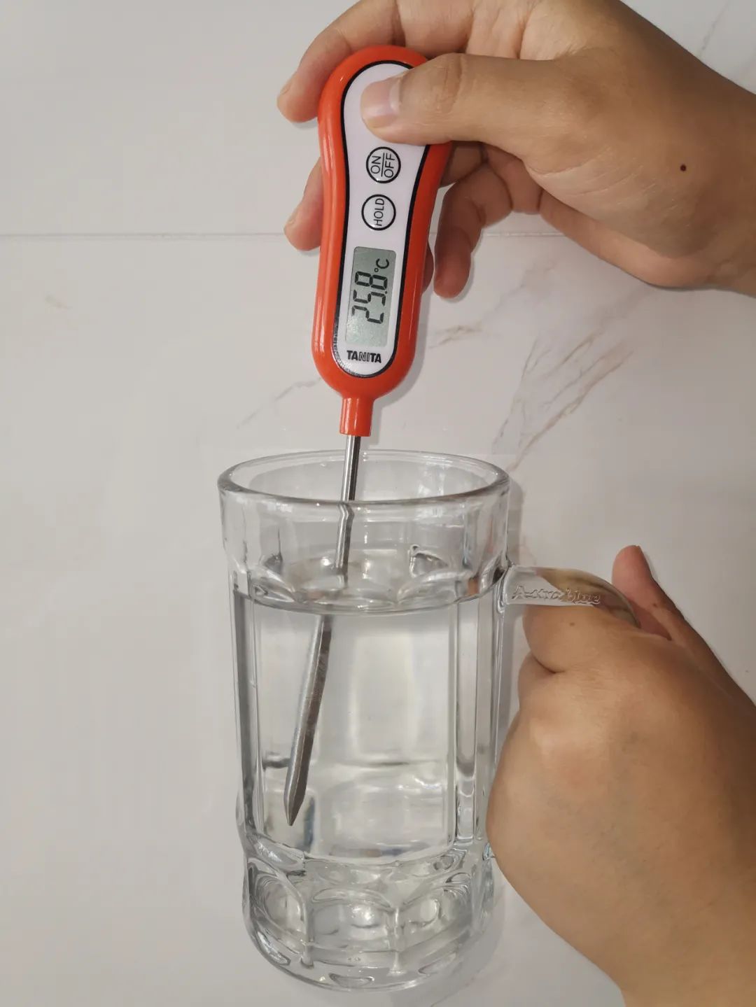 免换芯、加热快，实测一款电热水器聊聊该如何选购