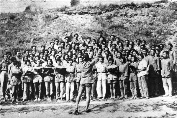 黄河大合唱第八章怒吼吧黄河乐章,黄河大合唱怒吼吧歌词