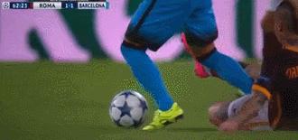 “孩子”你别哭,我知道你很难受!在巴萨皇马的痛我们一起承受