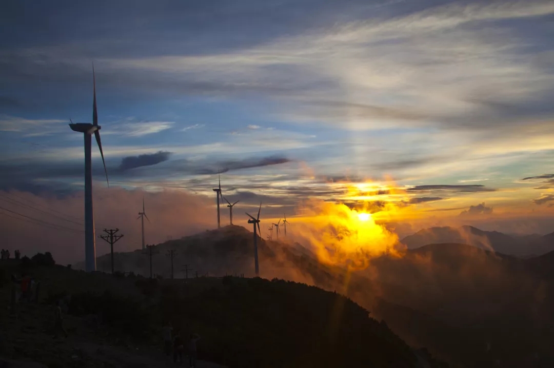 浙江最美山顶露营地,浙江缙云周边露营地推荐