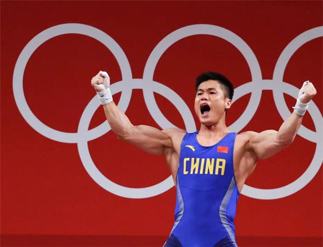 裁判找吕小军签名惹争议！足球名记：奥运耻辱，谁信你能公平执法