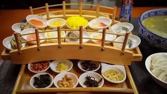 云南米线前十,舌尖上的云南过手米线