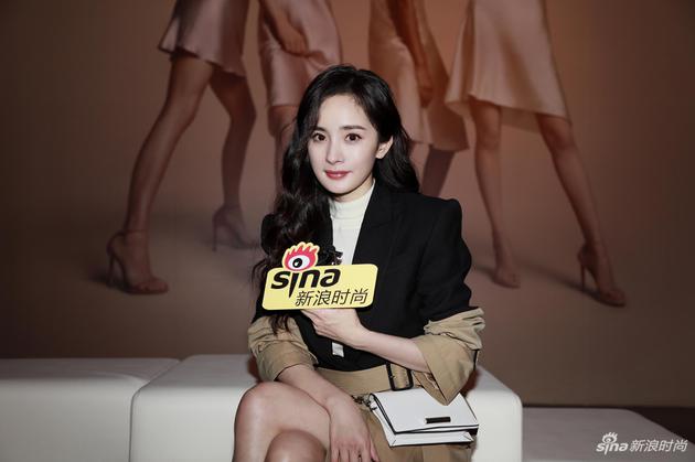 杨幂刘雯穿衣搭配图,杨幂刘雯准备的秋冬潮品已上线