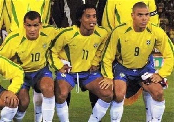 左边锋小罗技能,左边锋场上位置