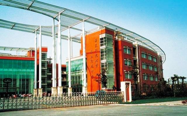 华东师大二附中学生接受的教育就是不一般？