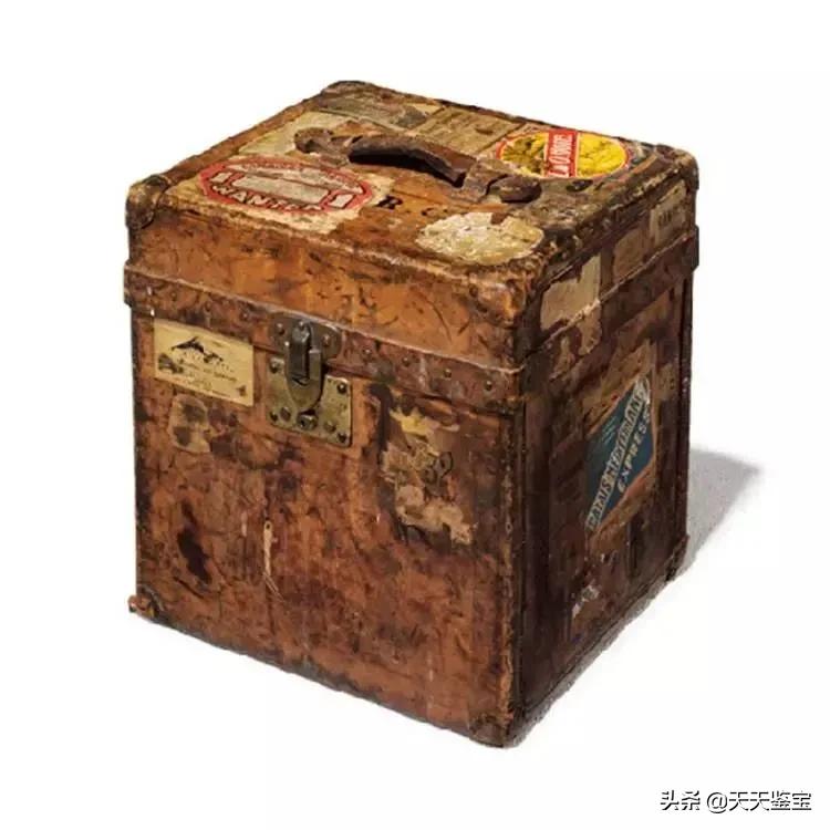 lv包包真的好看吗,为什么lv包包那么硬