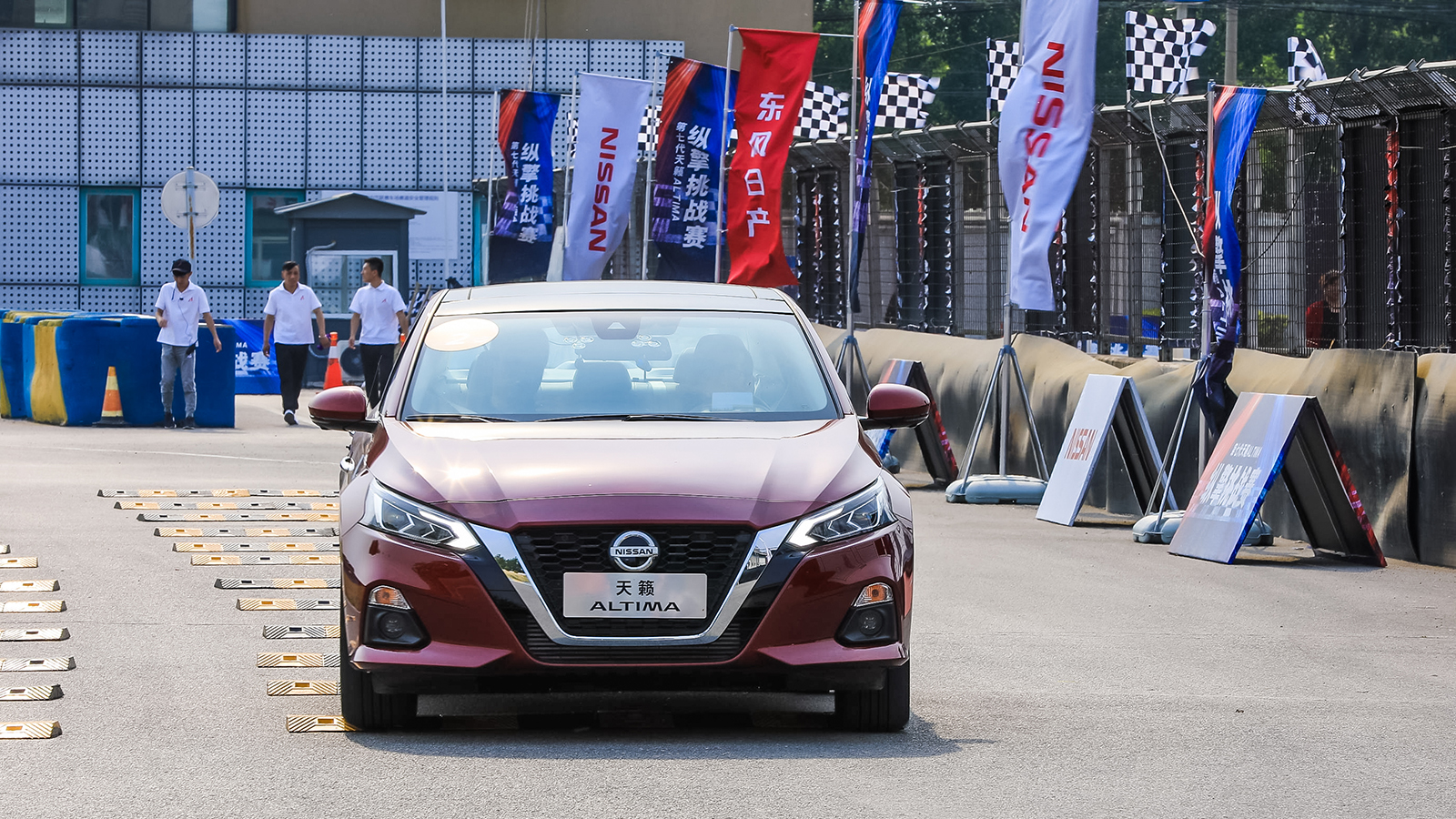 6.42秒破百，操控就一定好？赛道试驾全新天籁！