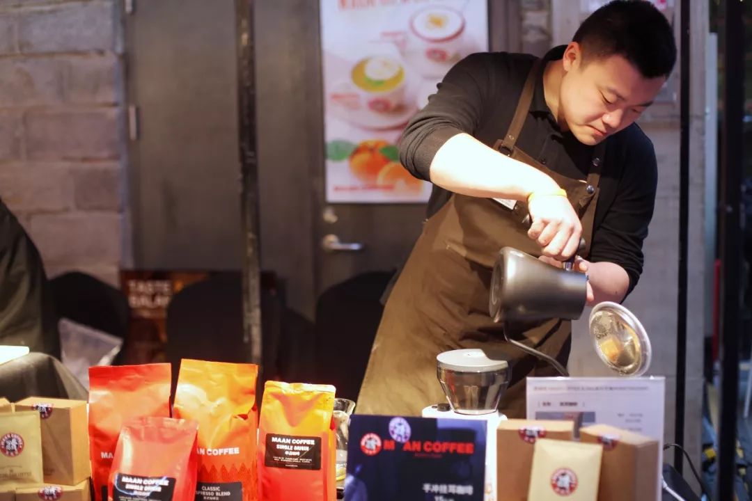 机票不到800元，第2次东北沈阳之旅，1个鸡架配老雪！