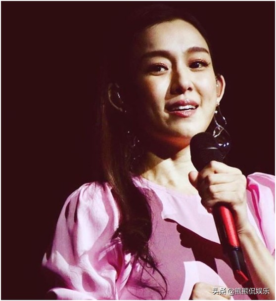 范玮琪不慎摔伤，下把六厘米伤口缝15针，伤口深可见骨