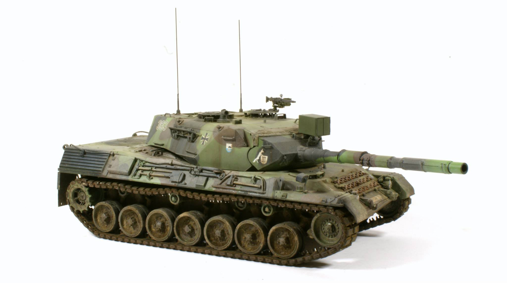 装甲无用论博文,装甲无用论谁提出来的