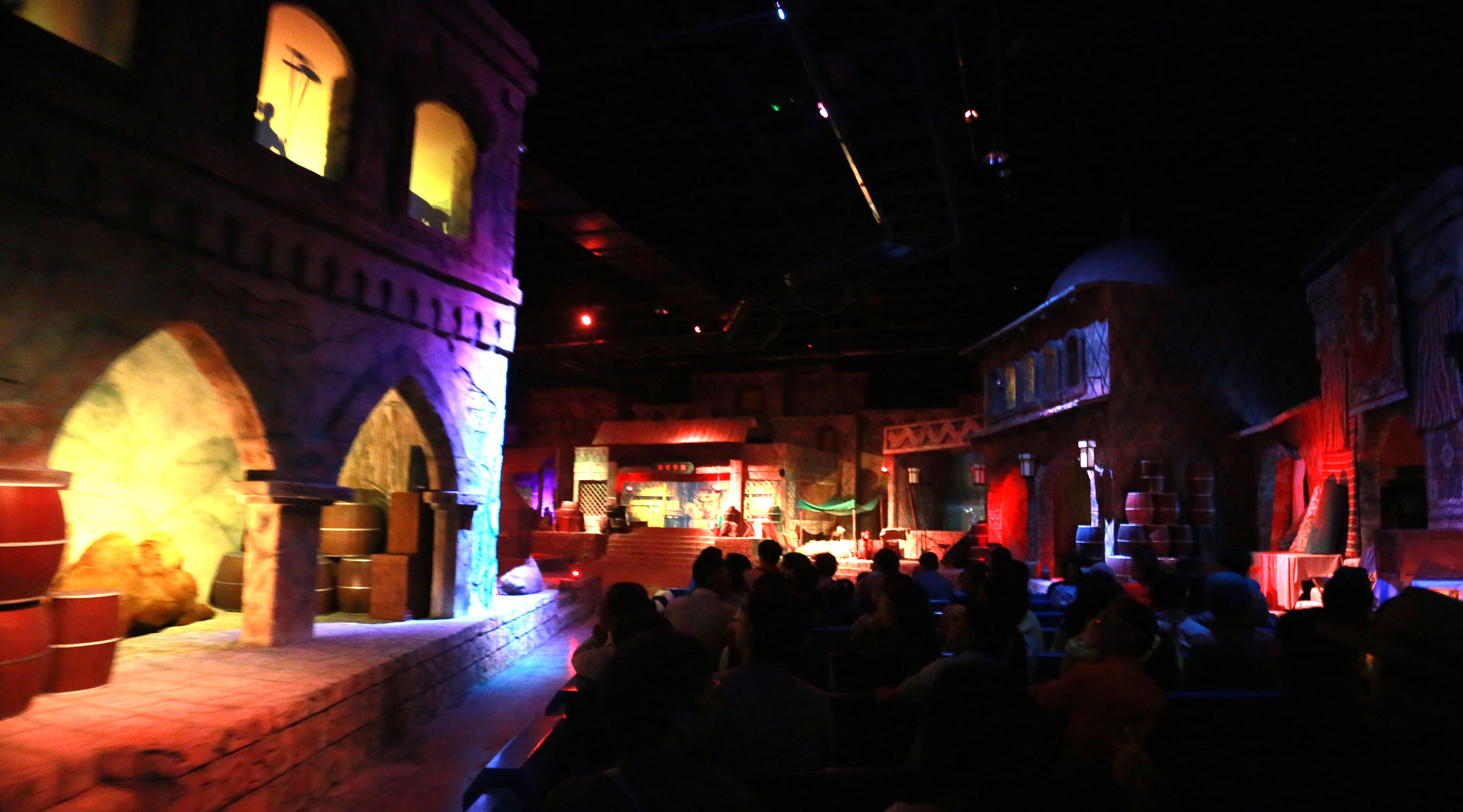 嘉峪关方特好玩么,嘉峪关方特什么时候人少