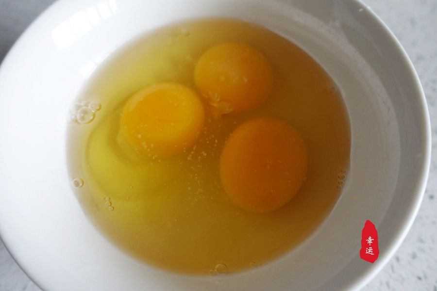 又白又大汁水四溢的包子,又软又好吃的包子