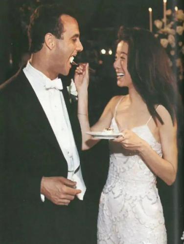 71岁的婚纱女王,71岁的华裔女王