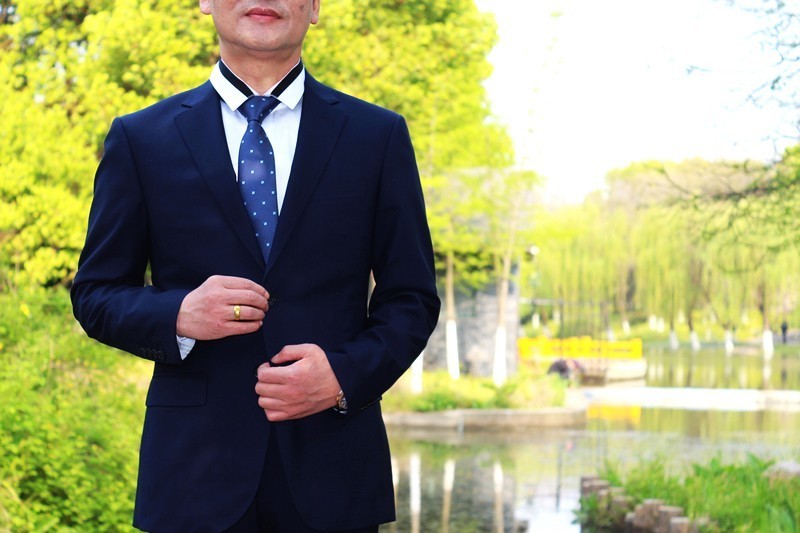 如何穿出儒雅随和富有学识的气质,穿出优雅品质感