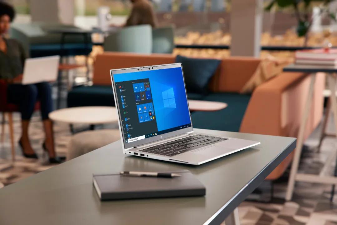 新电脑卡顿几乎无法操作,新电脑卡顿吗