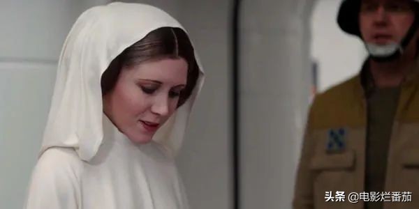 吸毒躁郁、私生活混乱？莱亚公主去世4年后，梦中情人重塑归来