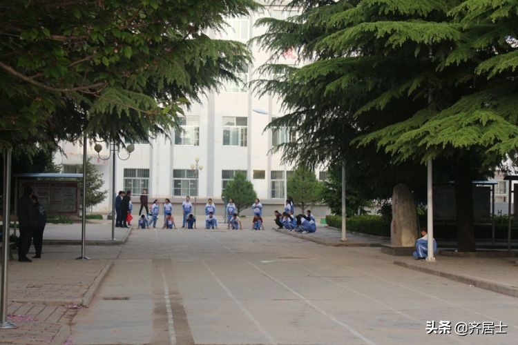 杩愬姩鍋ュ効鏄捐韩鎵嬫椂浠ｉ獎瀛愮珵椋庢祦,杩愬姩鍋ュ効璧涘嚭椋庨噰璧涘嚭鎷兼悘