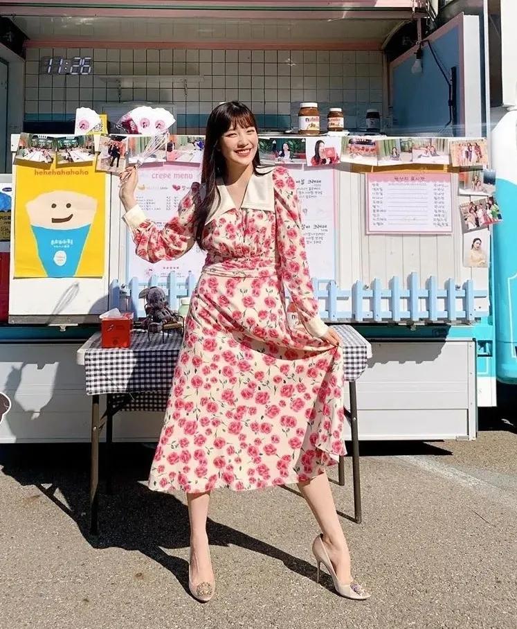 古力娜扎深v蓝色礼服和鞠婧祎,娜扎和鞠婧祎