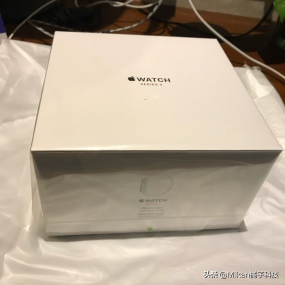 苹果发布会applewatchse,AppleWatch有必要买最新款吗