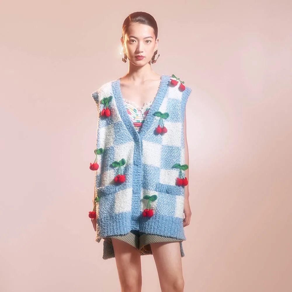 牛年扭蛋机、5折买明星同款、年味美食买一赠一，新春焕新颜