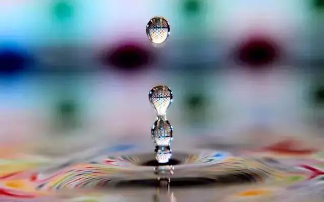 名著阅读红与黑,黑塞玻璃球游戏讲什么