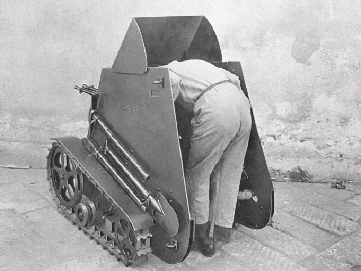 撅着屁股跑，总比“裸奔”好！令人陶醉的二战“迷你”战车