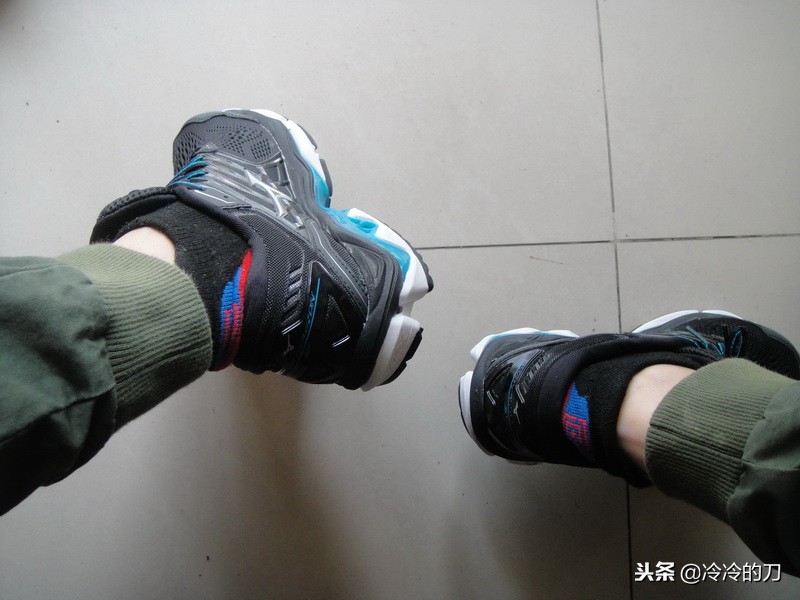 mizuno美津浓男女复古跑鞋,mizuno美津浓男士支撑缓震慢跑鞋