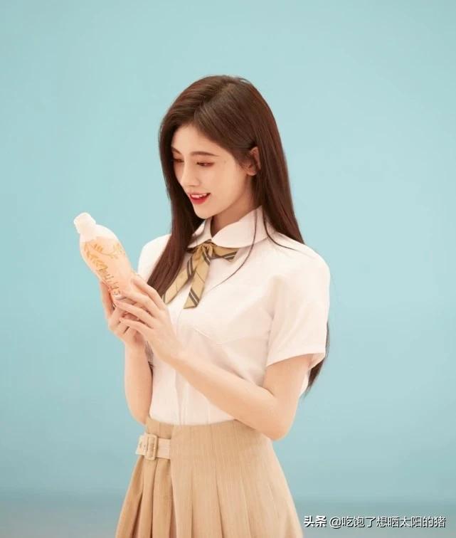 鞠婧祎扎蝴蝶结头发照片,鞠婧祎两个侧蝴蝶结发型