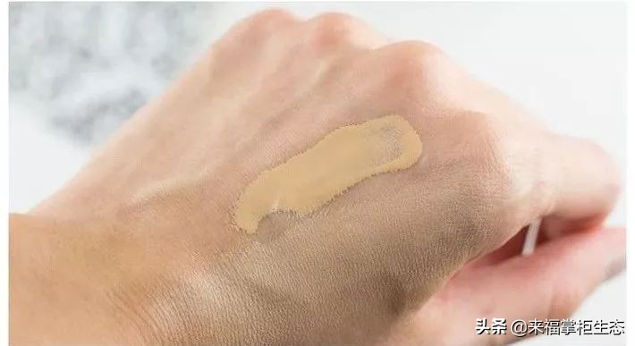 油皮抱大腿的粉底，油皮亲妈，雅诗兰黛DW粉底液