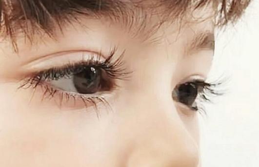 怎么样让睫毛变得又长又浓密,下睫毛太短怎么刷睫毛好看