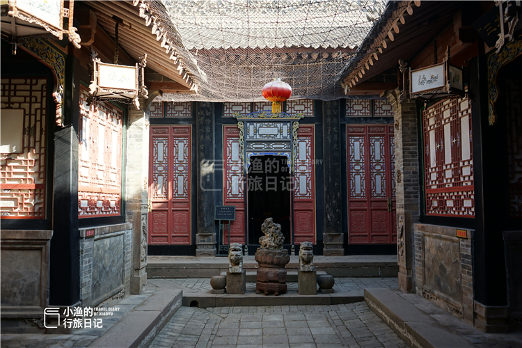 陕西隐藏大山里的豪宅,陕西黄土高原上的小故宫