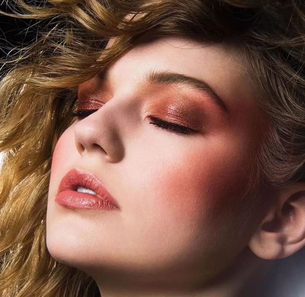 蜂蜜水护肤品雅诗兰黛,蜂蜜洗脸皮肤真的会好吗