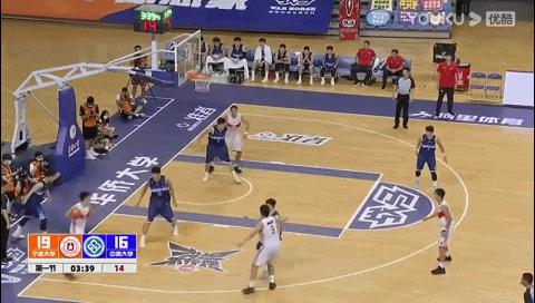 曾和黎伊扬对飙！1米93控卫！又帅又能打！独砍33分打爆浙大