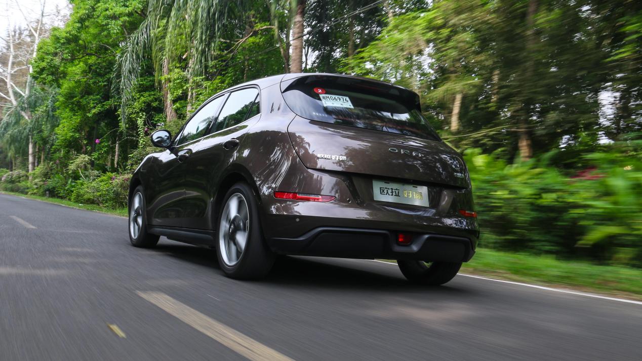 23款欧拉好猫顶配豪华版试驾,欧拉好猫经济实惠首选车型