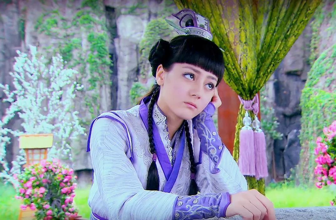 厚刘海遮挡脸型,厚刘海遮住眼睛