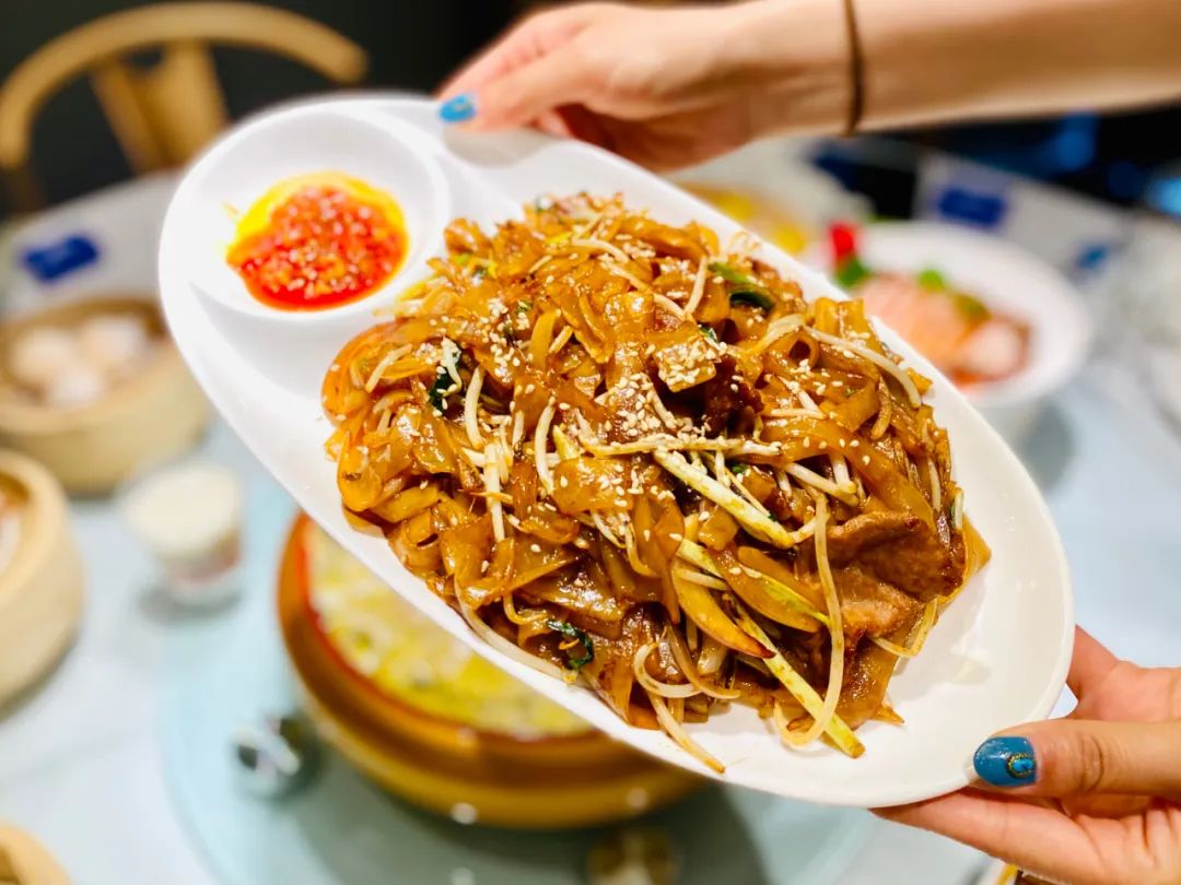 从2003年的水上大塘到现在，郑州的南边终于有店啦